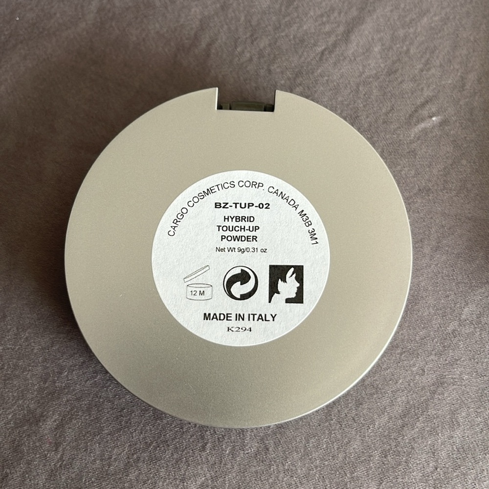 New Cargo Hybrid Touch Up Powder 2 in 1 Bronzer - Picture 5 of 7